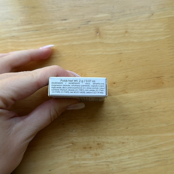 NIB SERAPHINE BOTANICALS
Diamantine Highlighter in Oyster - Picture 4 of 10